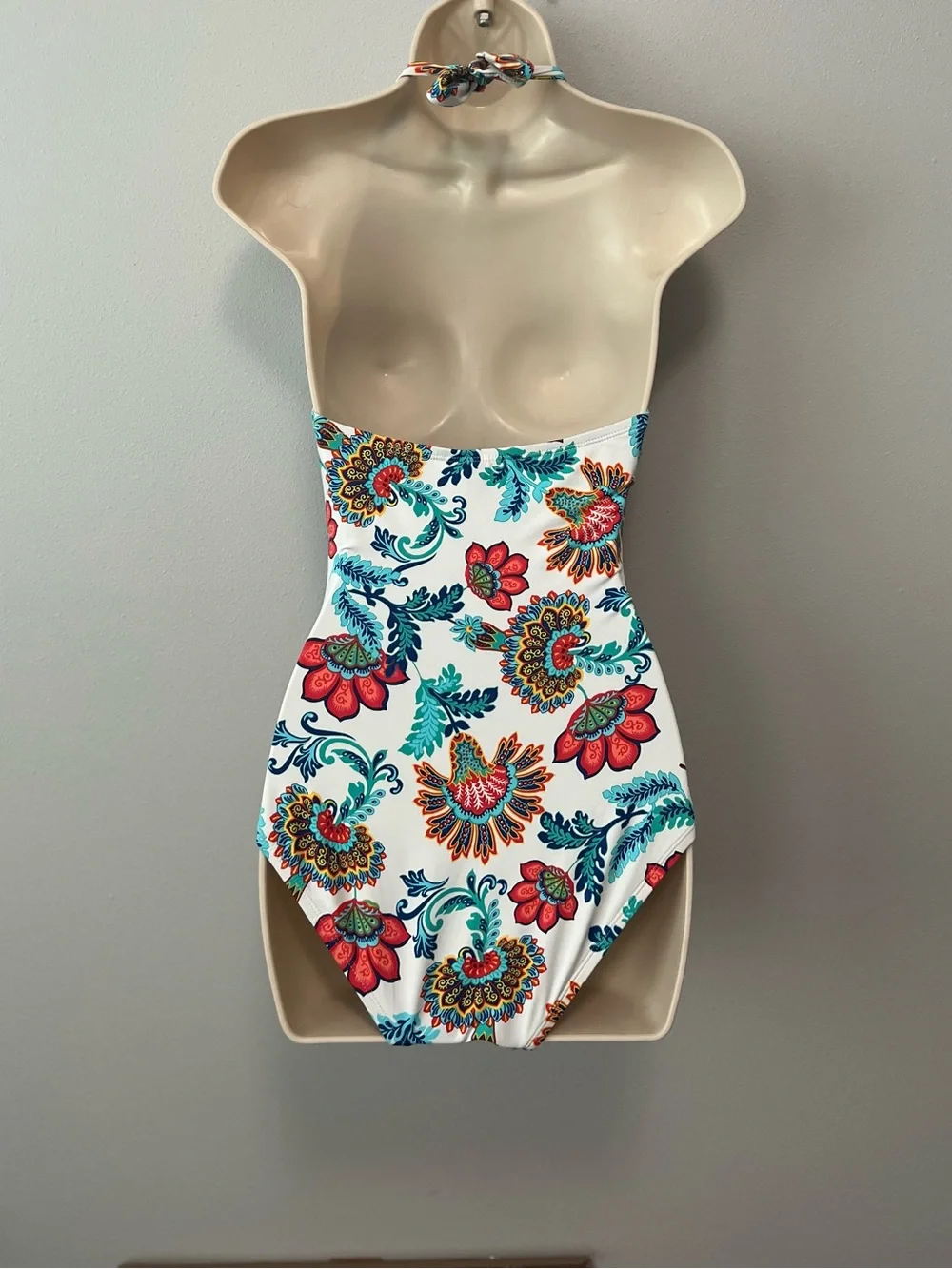 Tommy Bahama tommy piece